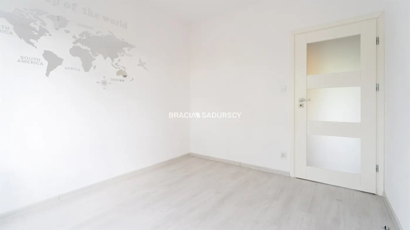 3 pok Kliny z dużym balkonem, zielone osiedle