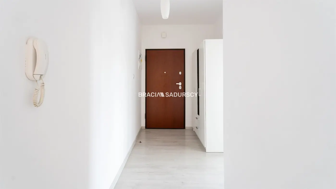 3 pok Kliny z dużym balkonem, zielone osiedle