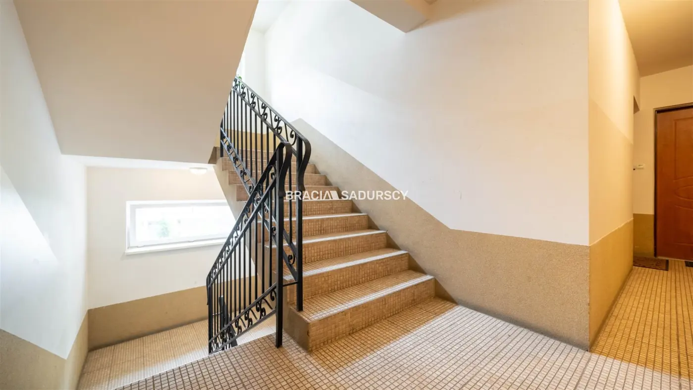 3-POKOJOWE, DWA BALKONY, ATRAKCYJNA LOKALIZACJA