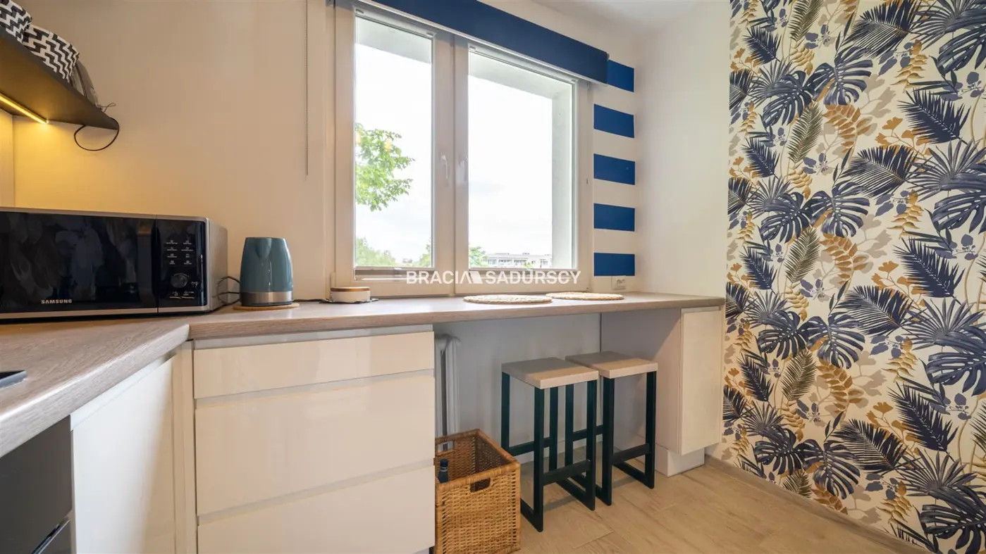 GUSTOWNE, ZADBANE, 2-POKOJOWE Z ODDZIELNĄ KUCHNIĄ