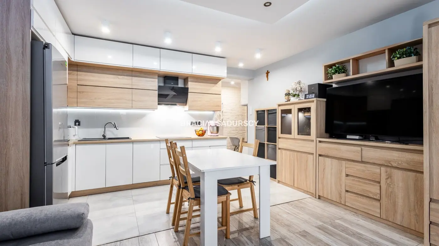 2-pok mieszkanie z ogródkiem na Dębskiego,2 m.park