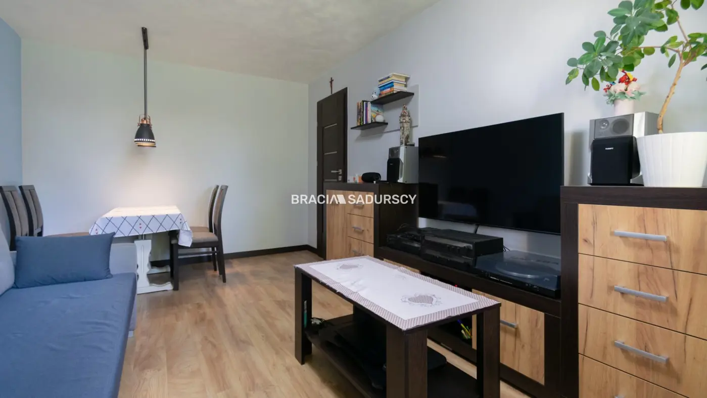 3 pok mieszkanie z dużym balkonem os. Przy Arce