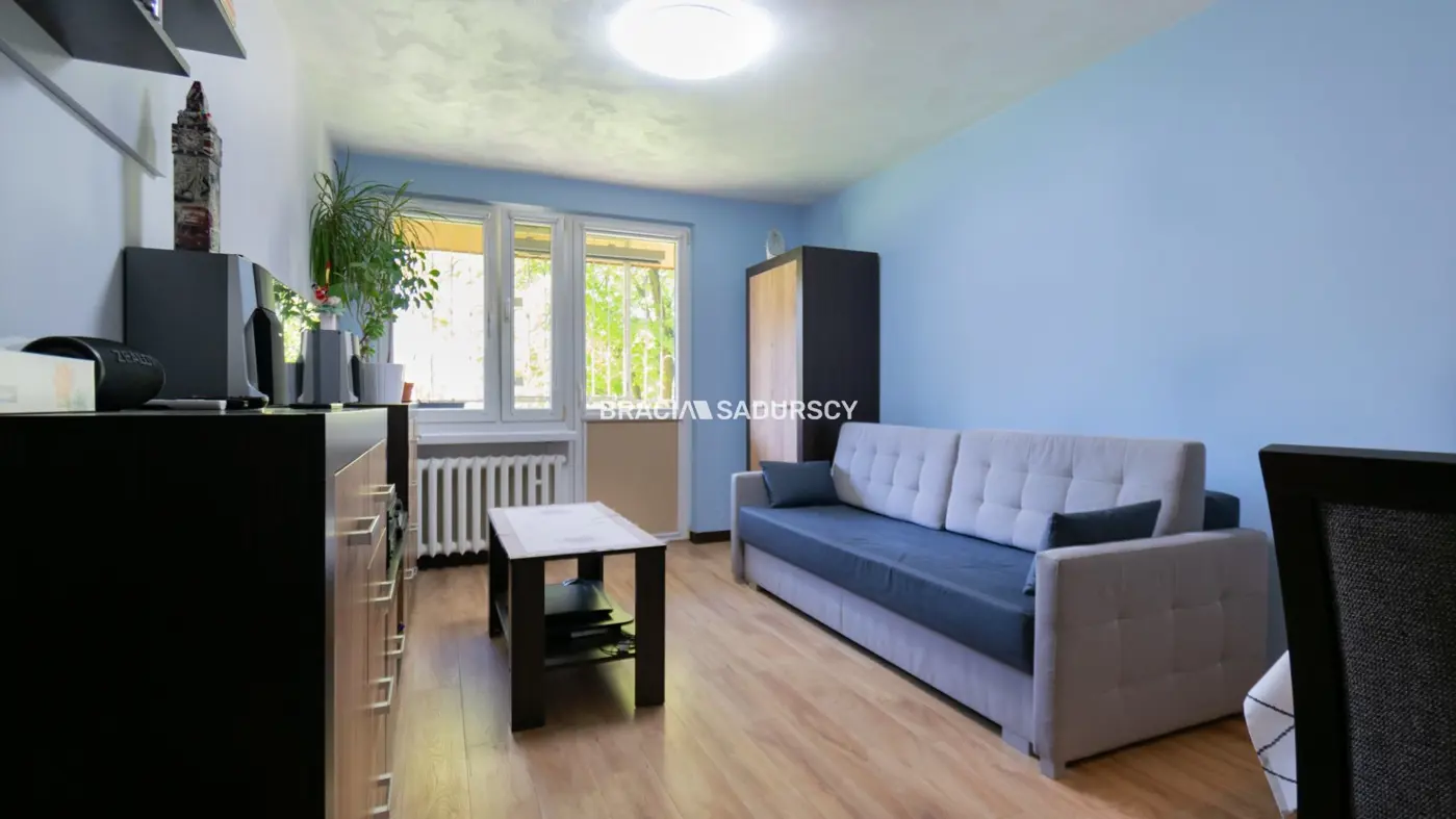 3 pok mieszkanie z dużym balkonem os. Przy Arce