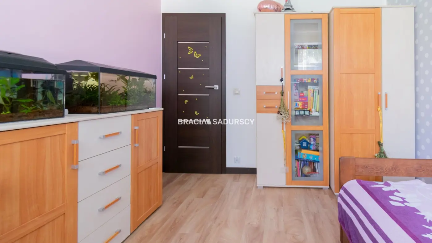 3 pok mieszkanie z dużym balkonem os. Przy Arce