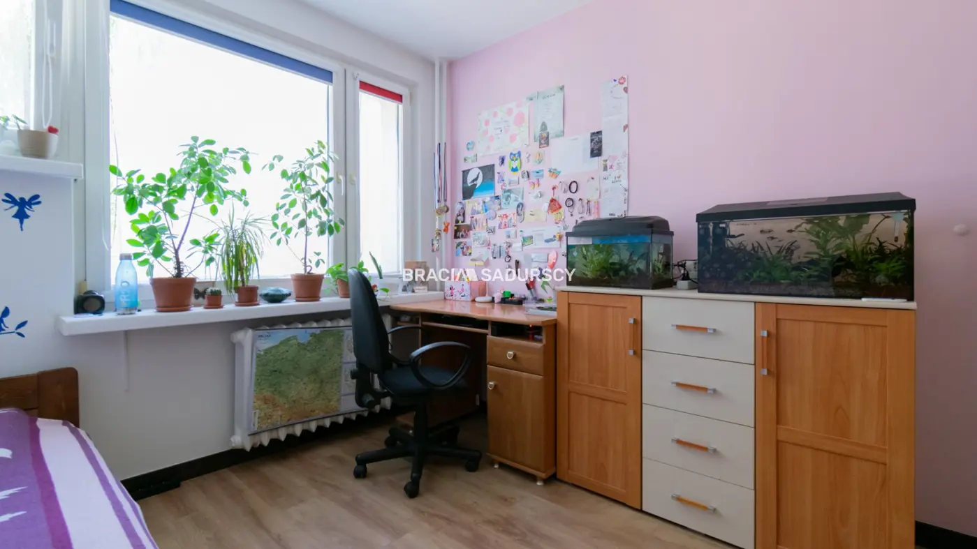 3 pok mieszkanie z dużym balkonem os. Przy Arce