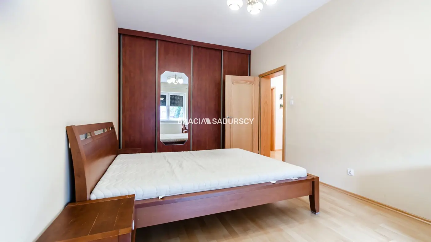 2 pok z ogródkiem ul. Kuźnicy Kołłątajowskiej