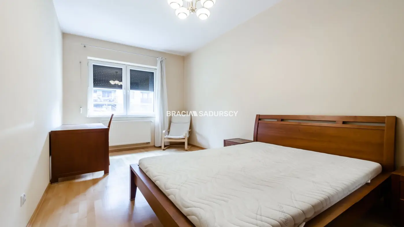 2 pok z ogródkiem ul. Kuźnicy Kołłątajowskiej