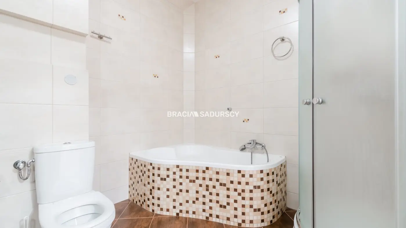 2 pok z ogródkiem ul. Kuźnicy Kołłątajowskiej