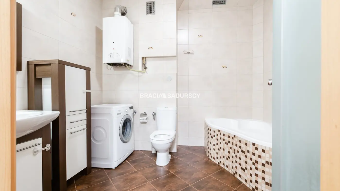 2 pok z ogródkiem ul. Kuźnicy Kołłątajowskiej