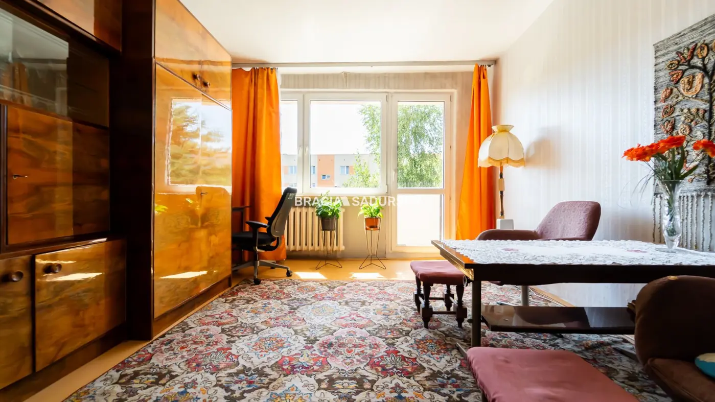 Aleksandry, mieszkanie z widokiem na zieleń.