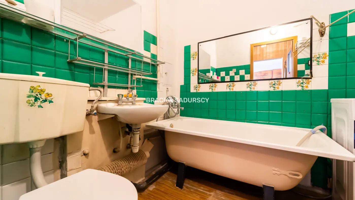 Aleksandry, mieszkanie z widokiem na zieleń.