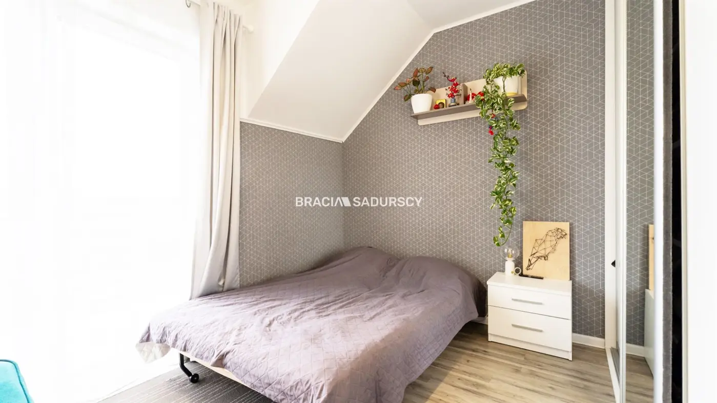 4-pok z ładnym ogrodkiem/2.m.park/Modlniczka