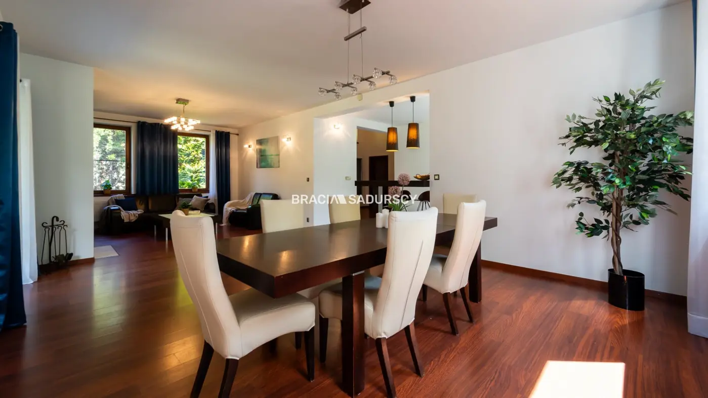 Wolnostojący 5 pokojowy dom w Libertowie.