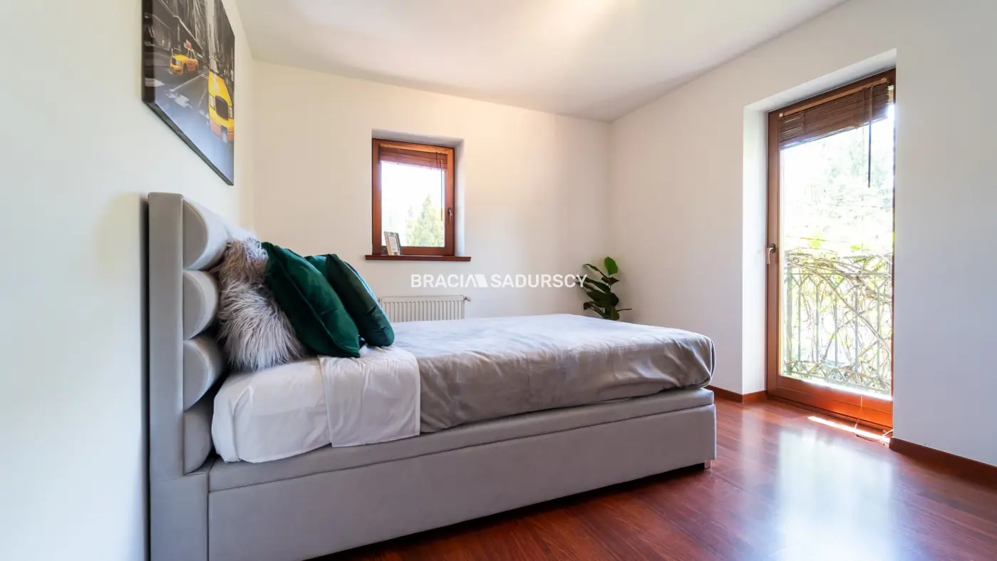 Wolnostojący 5 pokojowy dom w Libertowie.