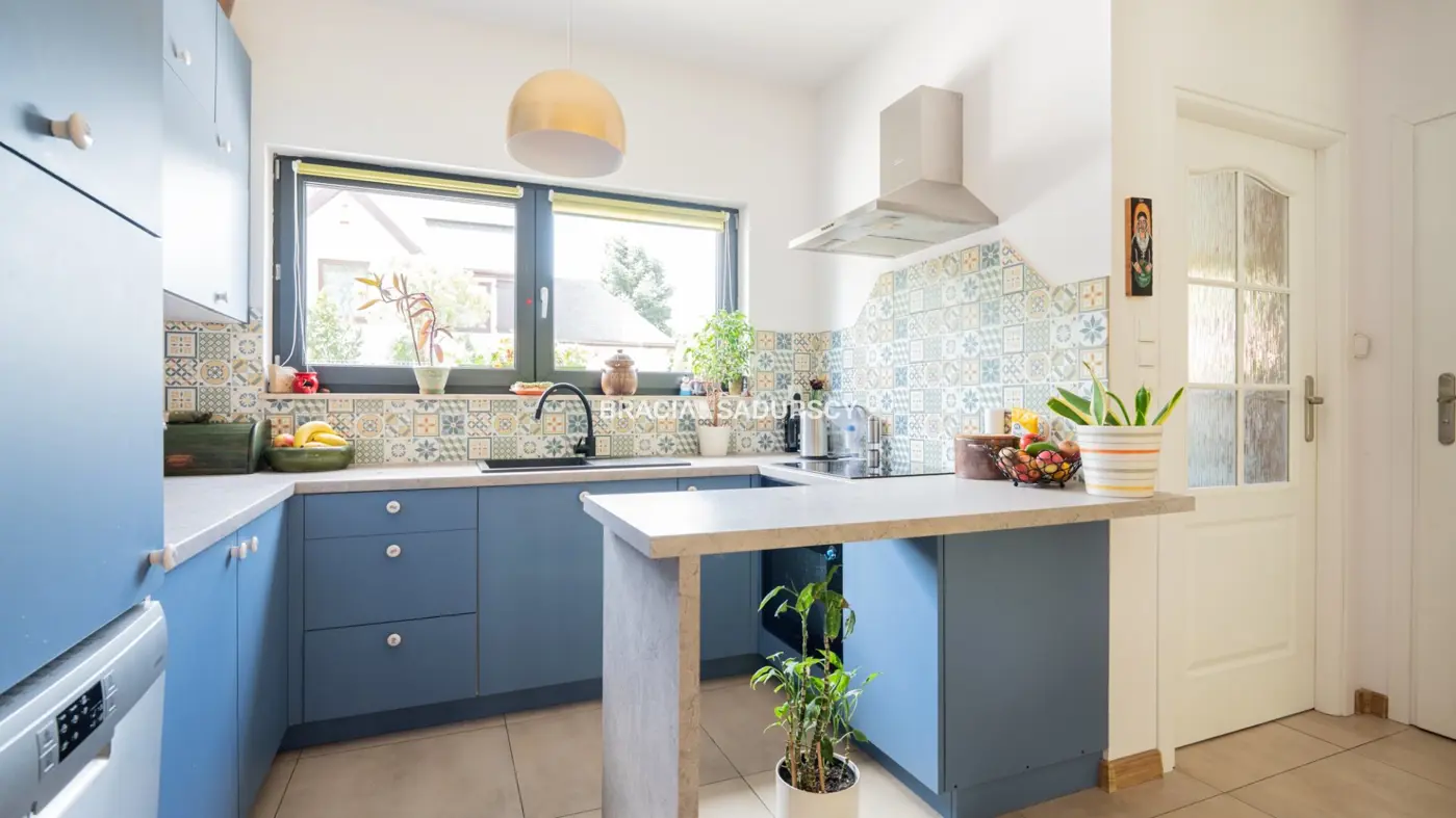 Sprzedam dom w zabudowie bliźniaczej,Zabierzów