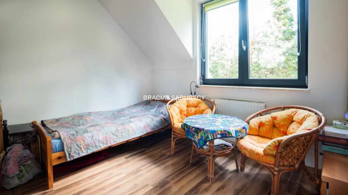 Sprzedam dom w zabudowie bliźniaczej,Zabierzów