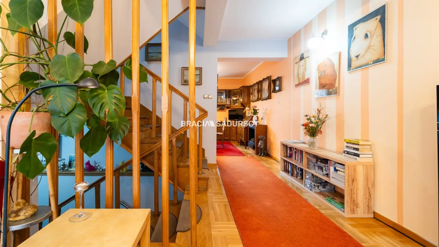 SPRZEDAM DOM W CETRUM KRAKOWA.