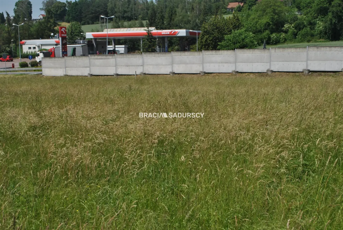 Duża działka usługowa w rejonie drogi nr 94