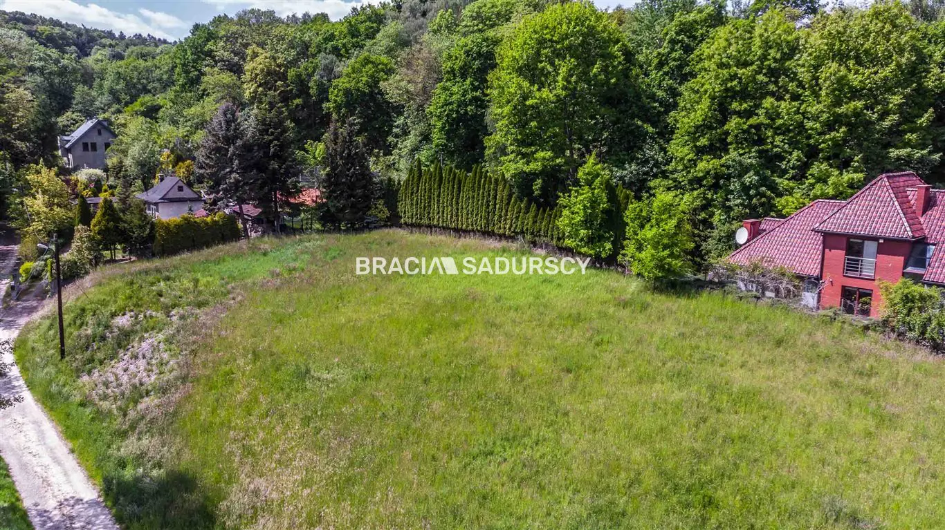 Działka przy ul. Poniedziałkowy Dół -Zwierzyniec