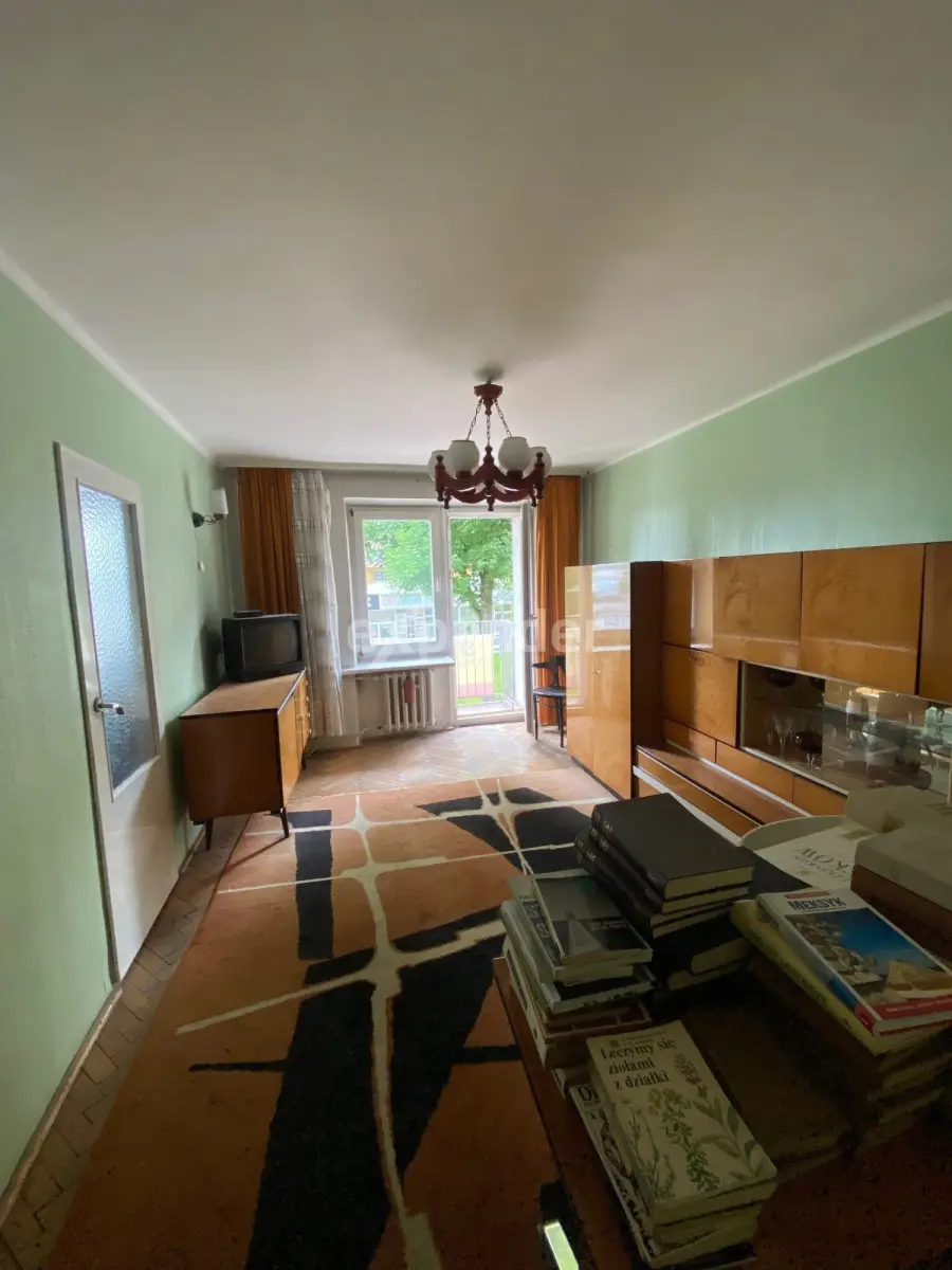 3 pokoje, 1 piętro z balkonem