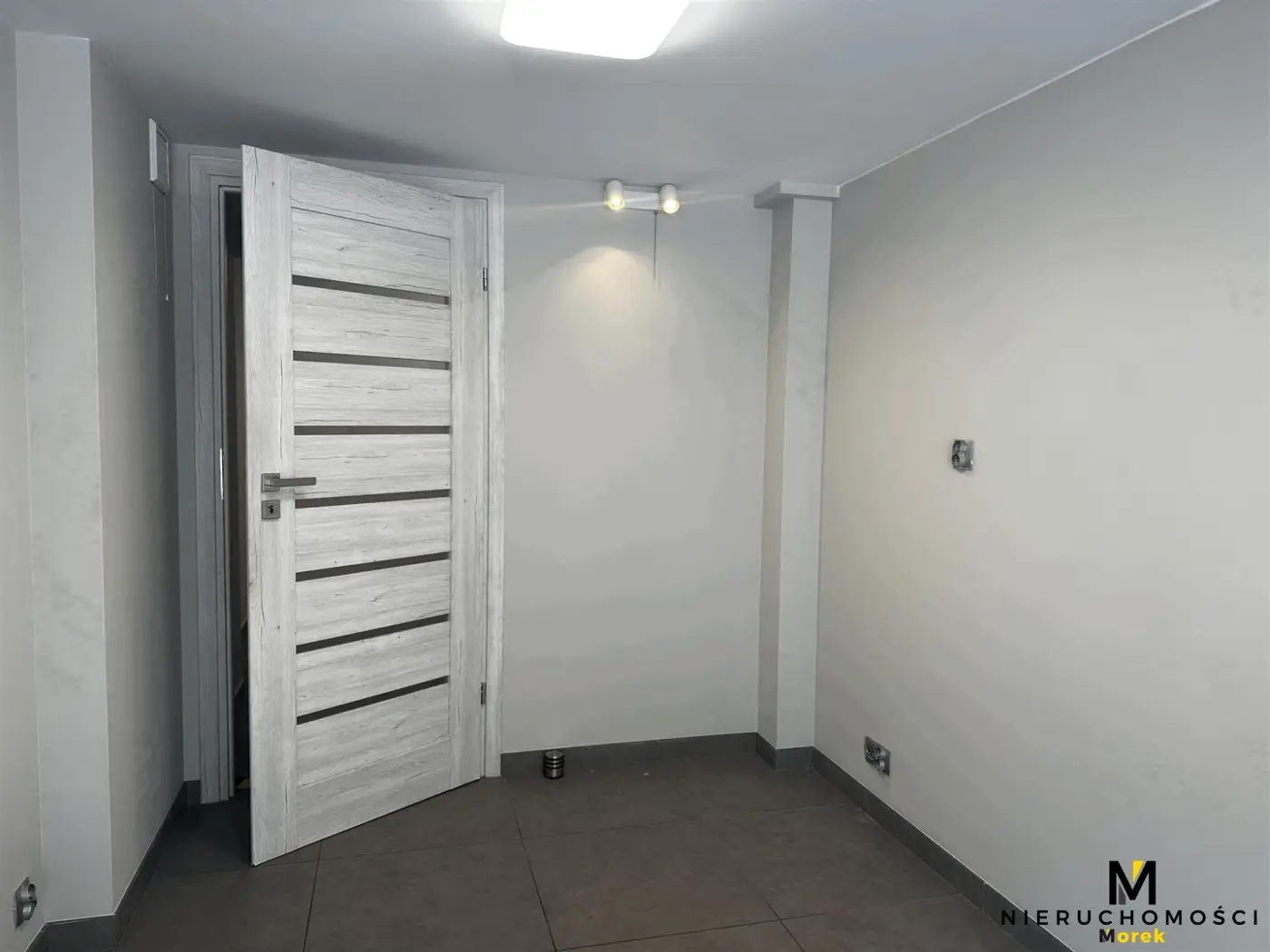 Lokal na wynajem, blisko kładki, Kołobrzeg.