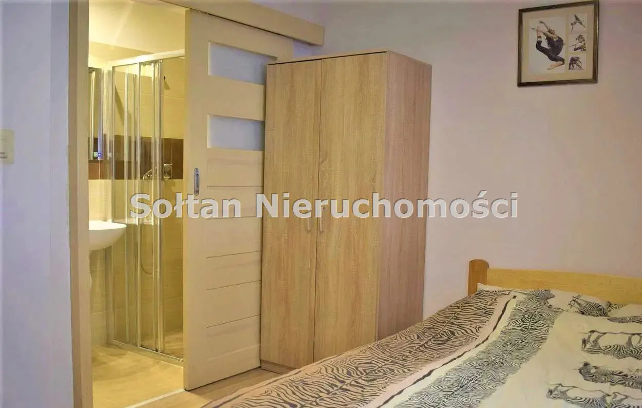 Dom, 17 pokoi 457 m² na sprzedaż - Warszawa
