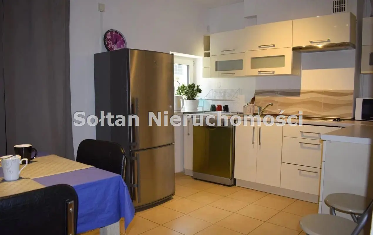 Dom, 17 pokoi 457 m² na sprzedaż - Warszawa