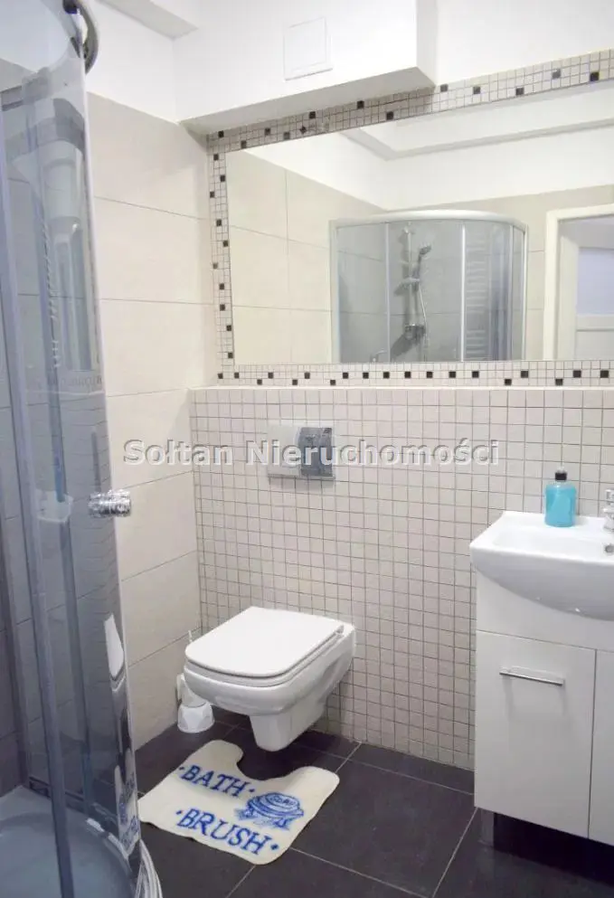 Dom, 17 pokoi 457 m² na sprzedaż - Warszawa