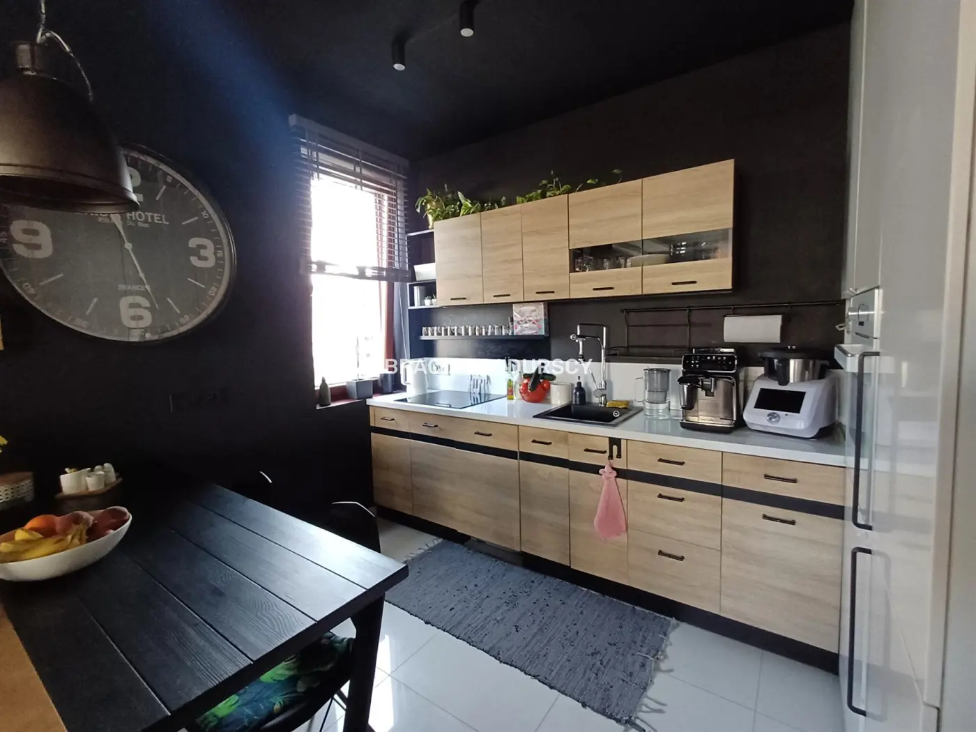 3 pok, 2 łazienki negocjacja ceny