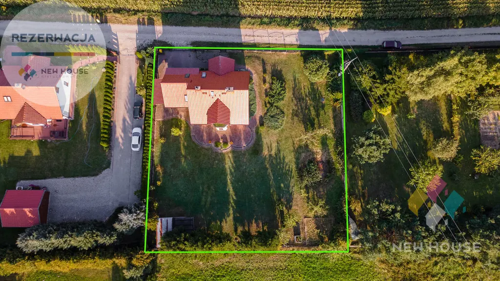 Dom jednorodzinny w Gadach z tarasem, ogrodem.