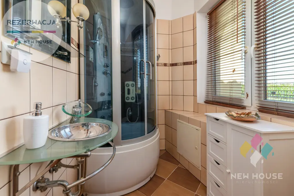 Dom jednorodzinny w Gadach z tarasem, ogrodem.