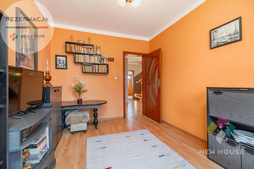 Dom jednorodzinny w Gadach z tarasem, ogrodem.