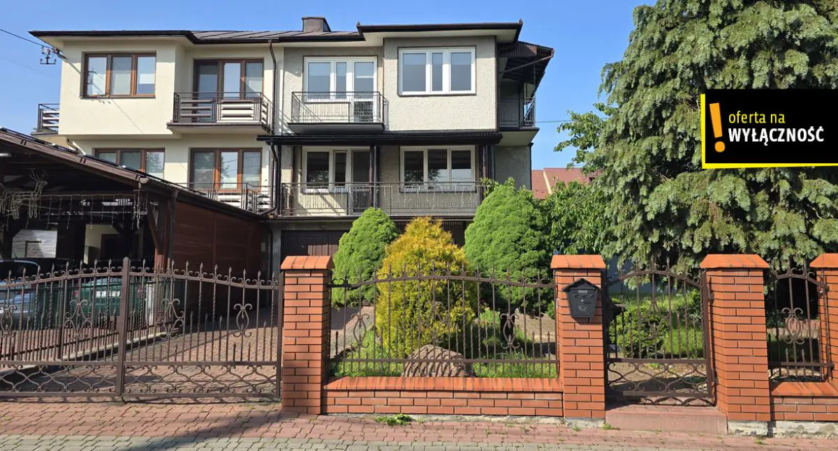 Miejski azyl - dom w Połańcu z tarasem i ogrodem