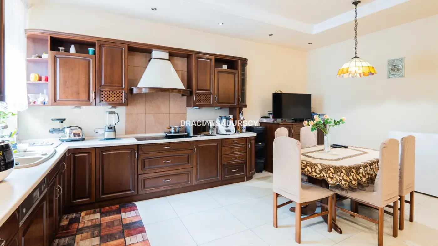 Kazimierza Wielka – dochodowa nieruchomość