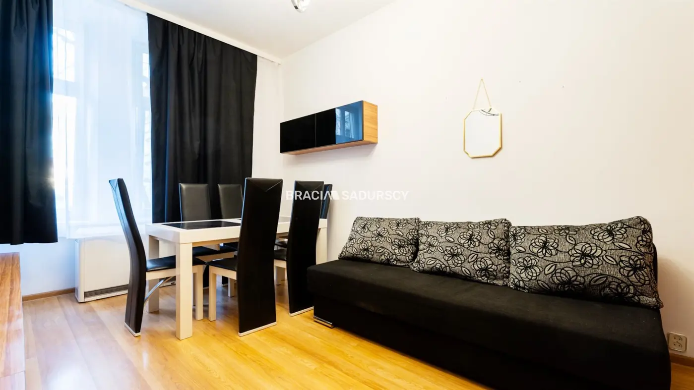 3 pokojowe mieszkanie Blisko Rynku Głównego.