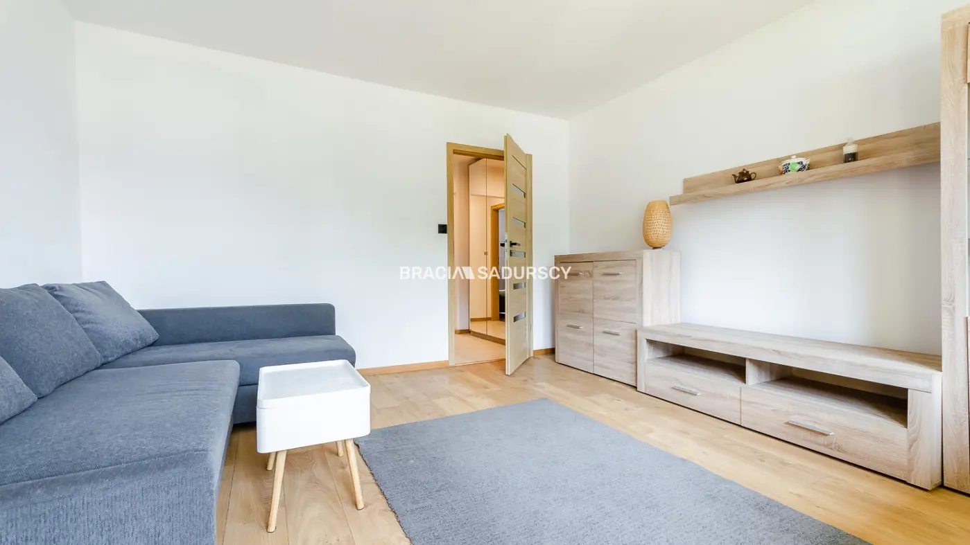 WYNAJMĘ MIESZKANIE 2 pokoje i gabinet, DO WEJŚCIA.