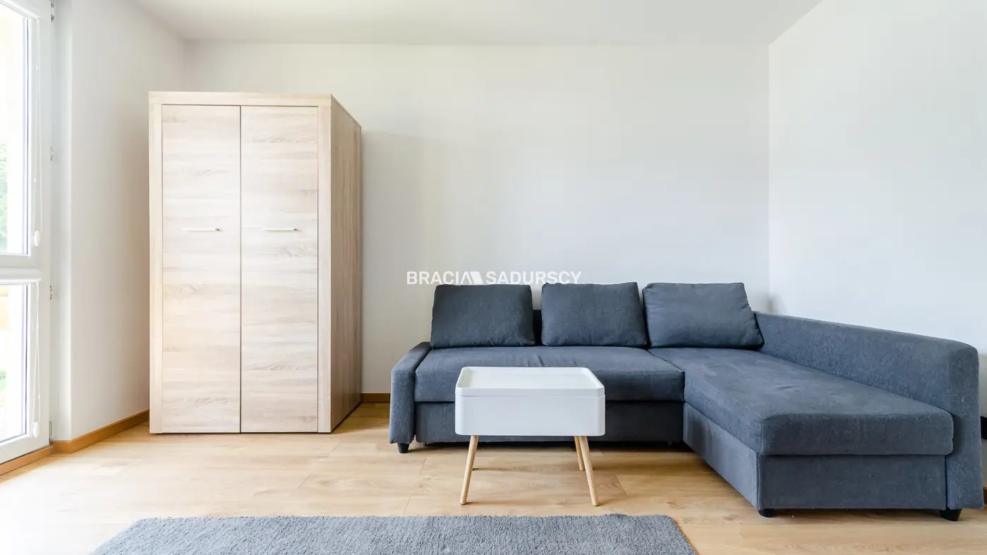 WYNAJMĘ MIESZKANIE 2 pokoje i gabinet, DO WEJŚCIA.