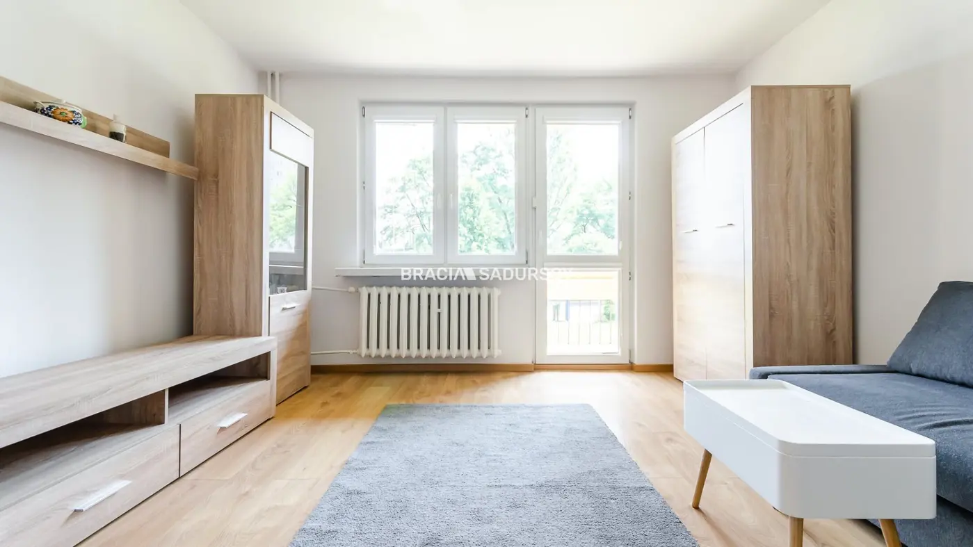 WYNAJMĘ MIESZKANIE 2 pokoje i gabinet, DO WEJŚCIA.