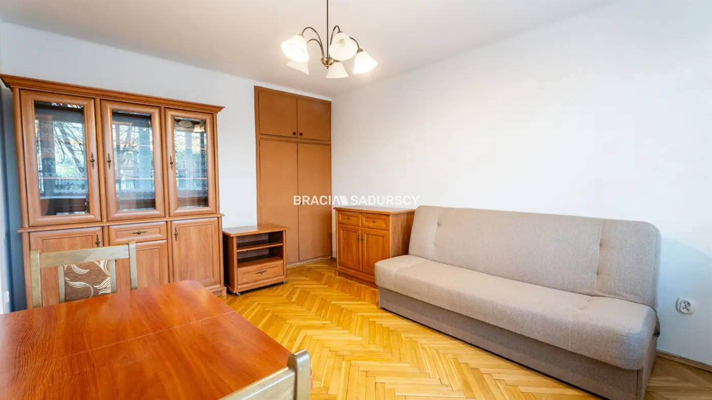 1 pok oddzielna jasna kuchnia Stare Podgórze