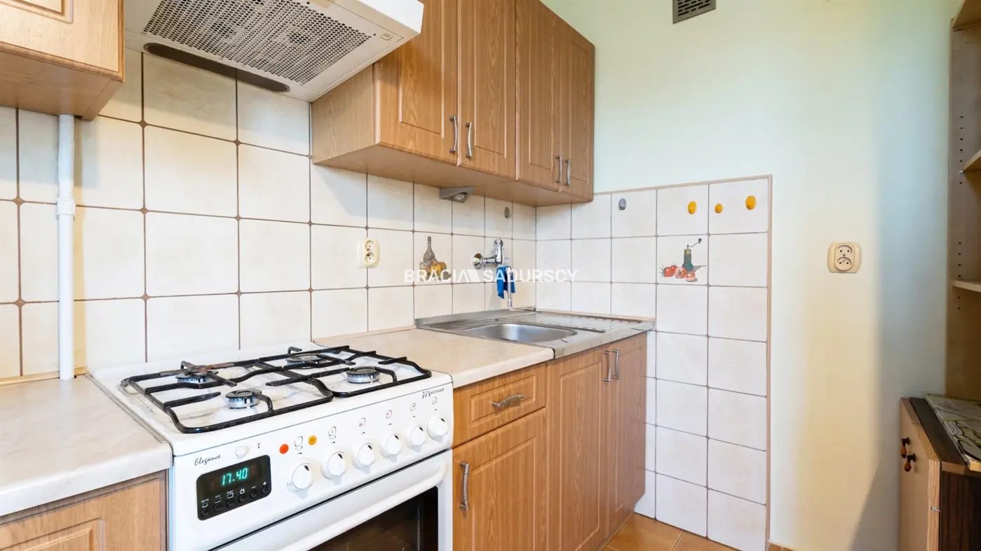 1 pok oddzielna jasna kuchnia Stare Podgórze