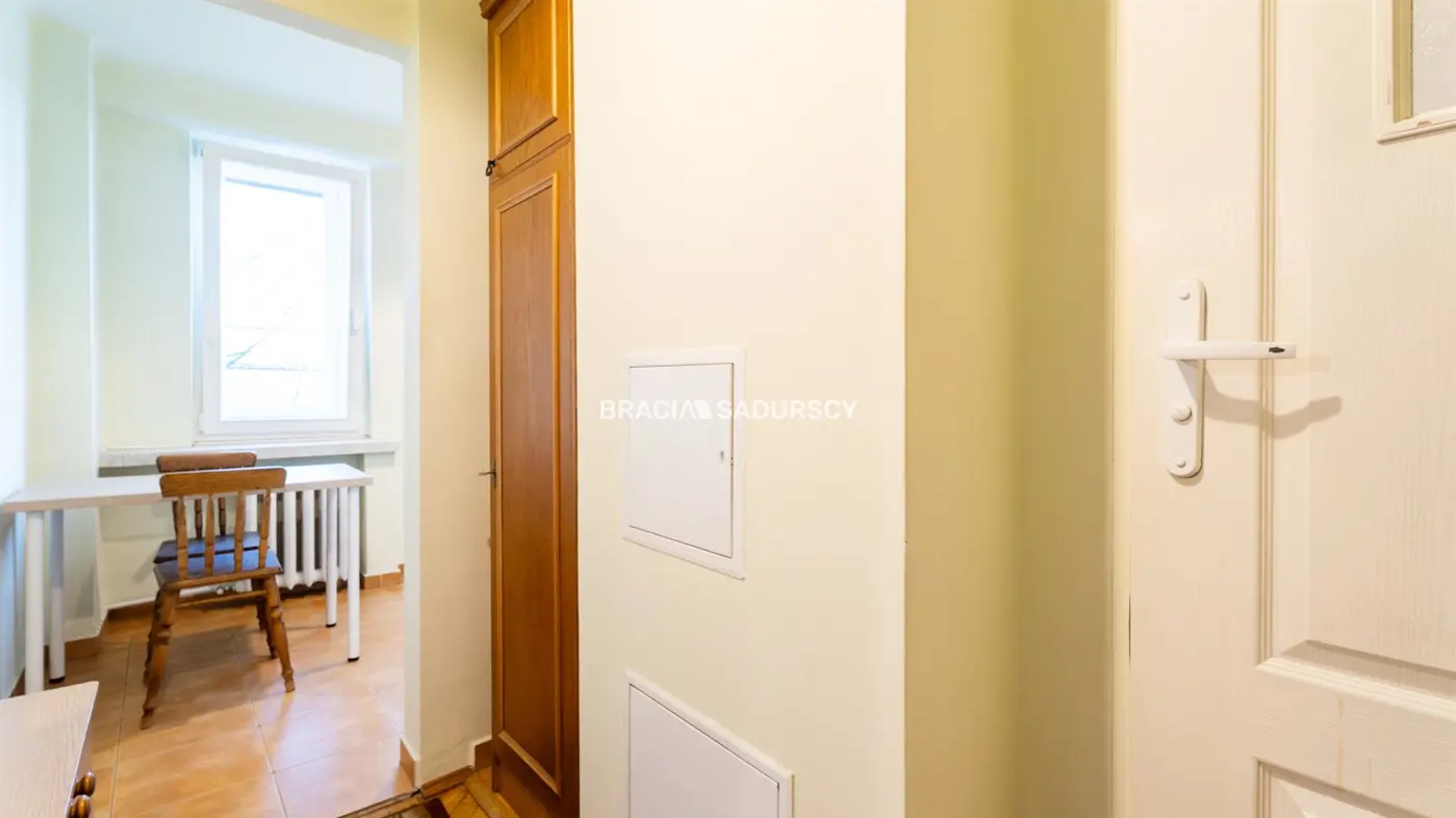 1 pok oddzielna jasna kuchnia Stare Podgórze