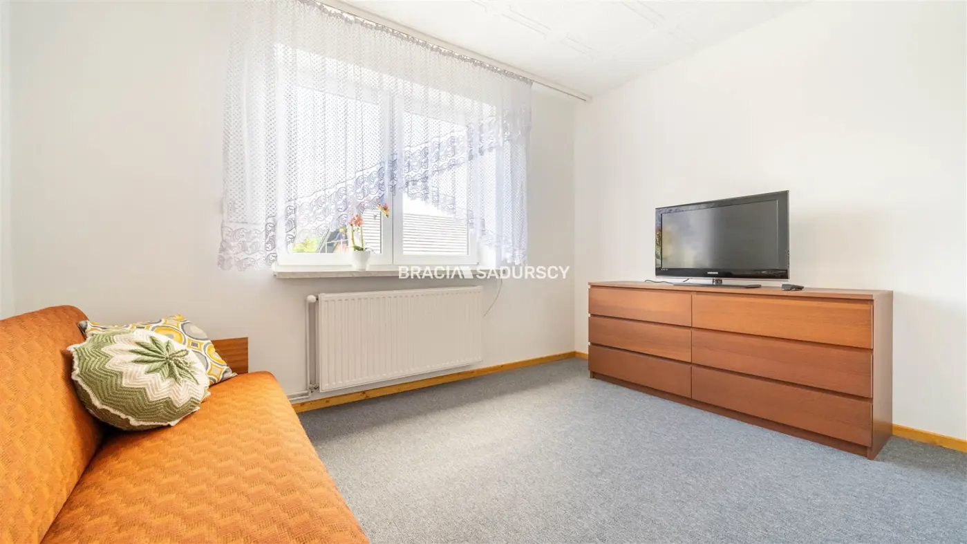 DO WYNAJĘCIA DOM W TYŃCU NA KAMERALNEJ DZIAŁCE