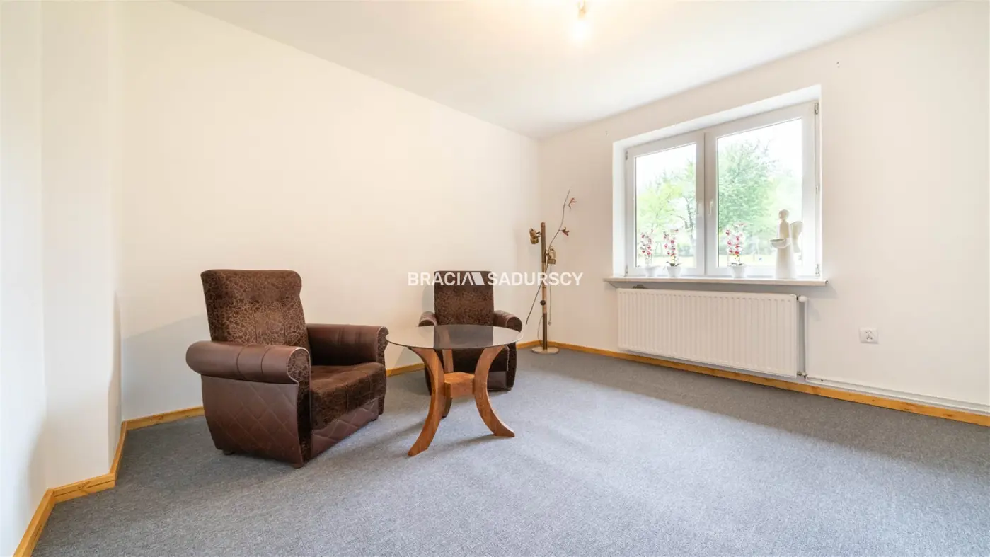 DO WYNAJĘCIA DOM W TYŃCU NA KAMERALNEJ DZIAŁCE