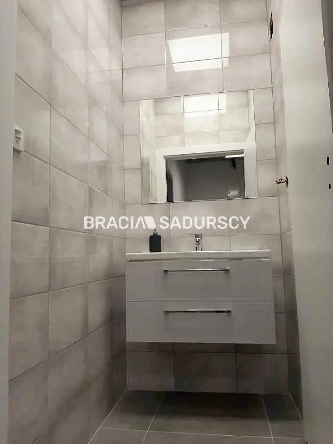 nowy lokal 170 m2 Sakwina