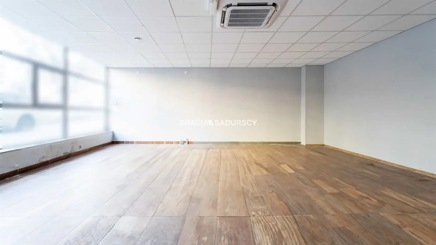 Kurdwanów lokal front 75 m2