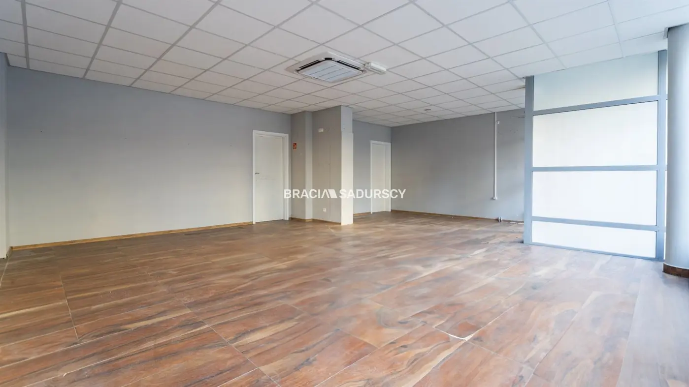 Kurdwanów lokal front 75 m2