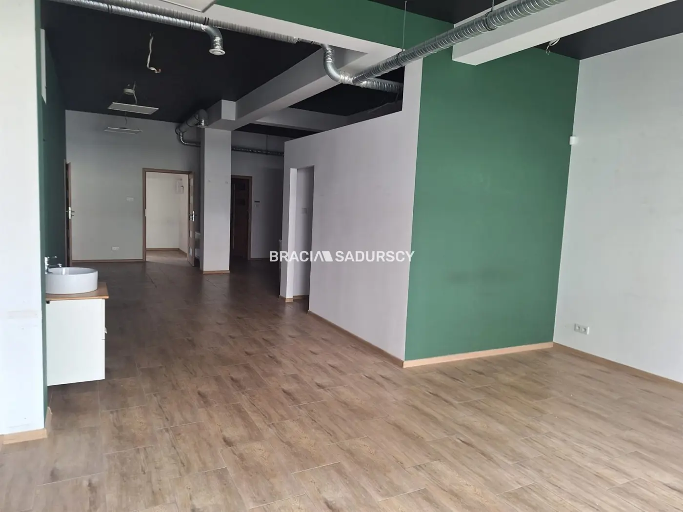 Lokal przy ul. Dąbskiej,nowoczesny,do wejścia