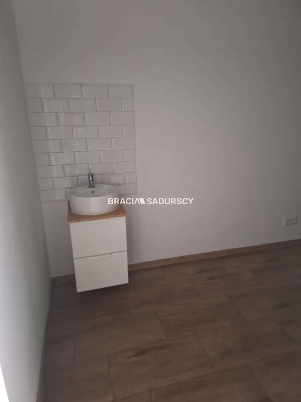 Lokal przy ul. Dąbskiej,nowoczesny,do wejścia