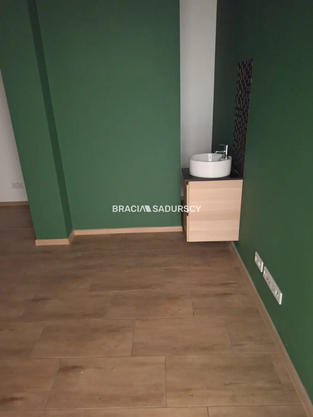 Lokal przy ul. Dąbskiej,nowoczesny,do wejścia