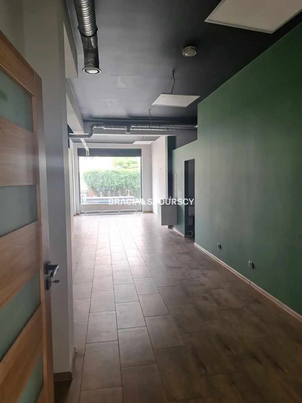 Lokal przy ul. Dąbskiej,nowoczesny,do wejścia